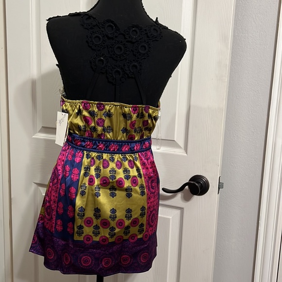 NWT Gorgeous Hale Bob 100% Silk and Crochet Camisole Type Top Size S - Picture 3 of 11